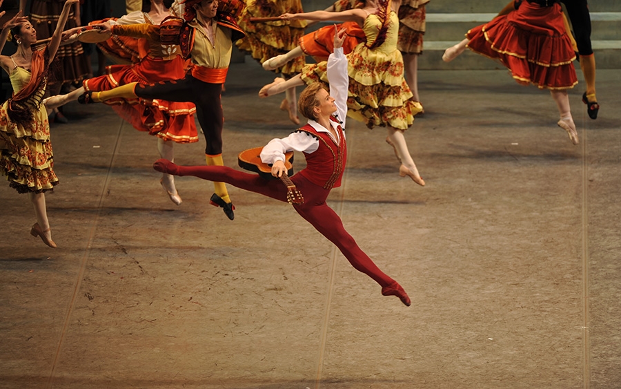 Daniil Simkin, un sottile equilibrio tra corpo e mente